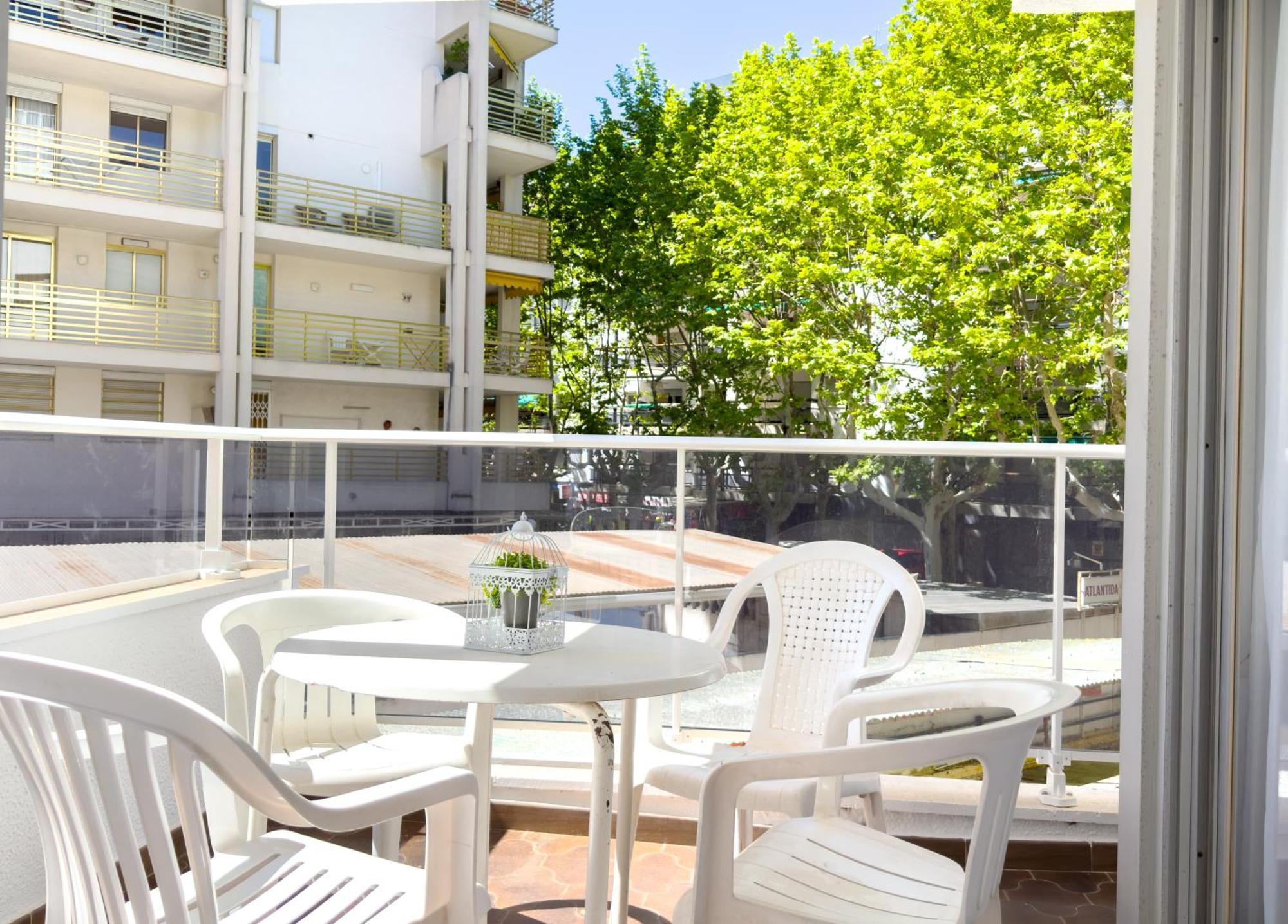 Rentalmar Atlantida Apartamentos Salou Exterior foto